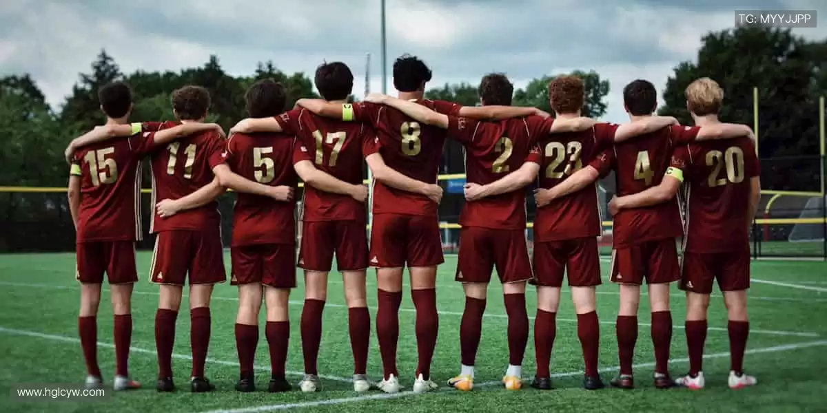 🎁独家周边来袭!限量款球星签名,让热爱触手可及🏅